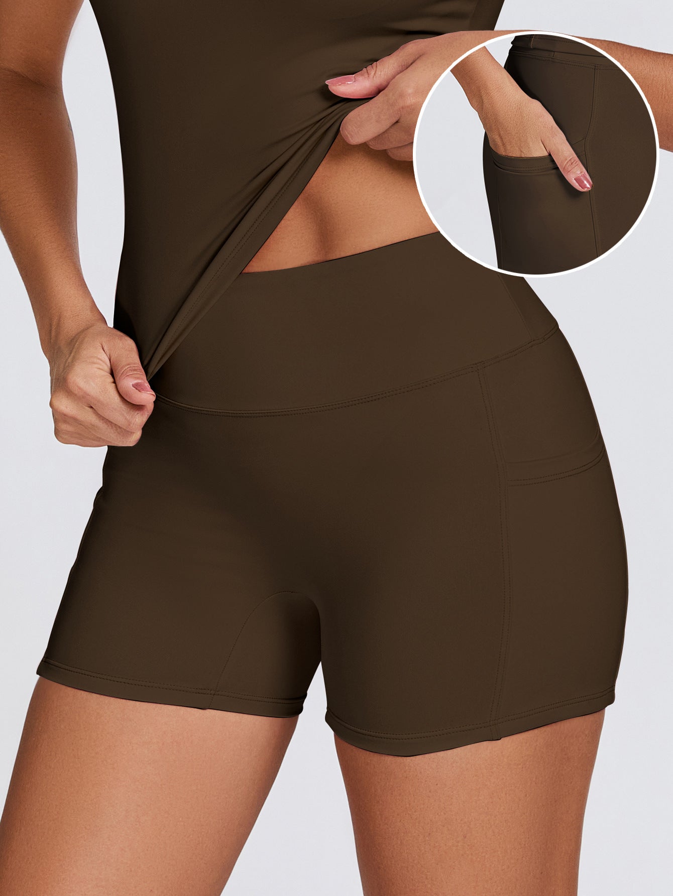 Dry Yoga Suit with Shorts and Pockets for Outdoor Running and Fitness Women